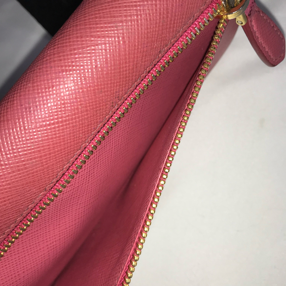 Prada Milano Pink Large Saffiano Leather Metal Detail Cont, card id Wallet COA - Picture 6 of 10